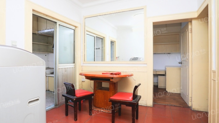 宝盖路266号二手房实景图