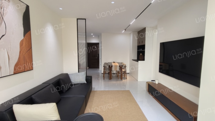 急售铂悦山精装三居，全屋智能家电，价格美丽。-门厅