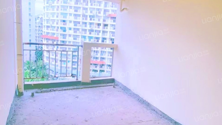 山泉海二手房实景图