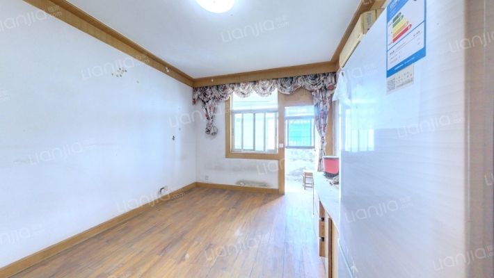 露园二手房实景图