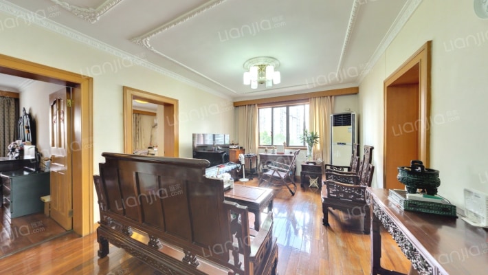 天山新苑二手房实景图