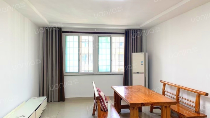 世纪华苑二手房实景图