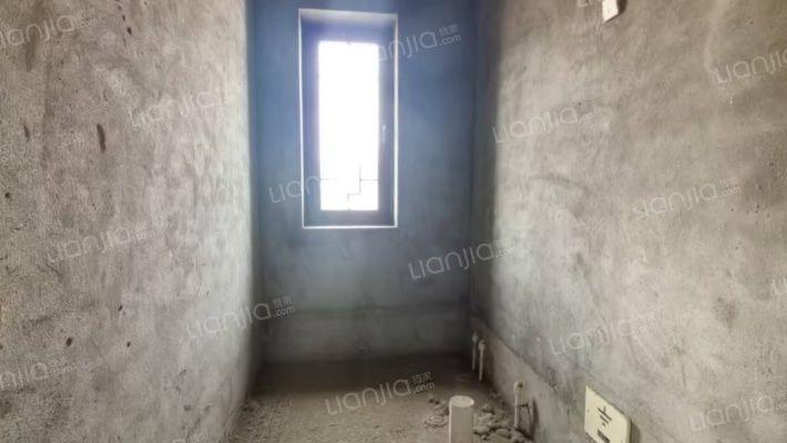 京都颐和城 4室2厅 南 北-卫生间D