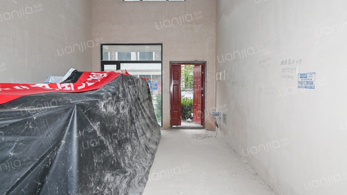 保利半山纳帕溪谷二手房实景图