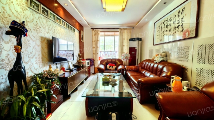 冠云路 汇源大酒店旁 精装低楼层两居-客厅