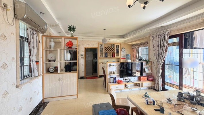 永江国际公馆二手房实景图