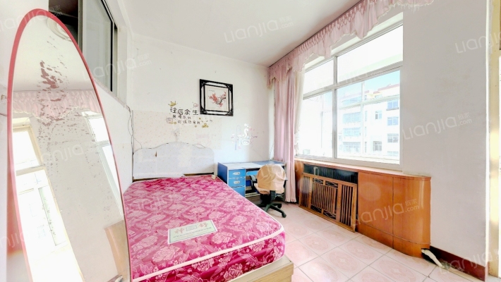 京蓬黄金小区二手房实景图