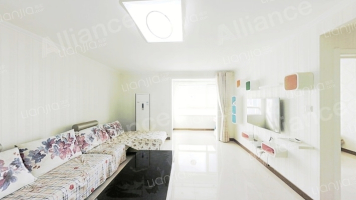 老城区.四中，南关户口，可塑性强 简单装修-客厅