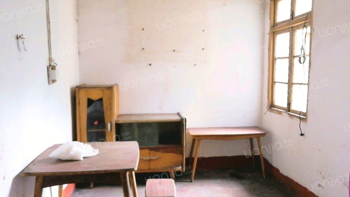 衡阳市雁峰区铜桥路1号小区二手房实景图