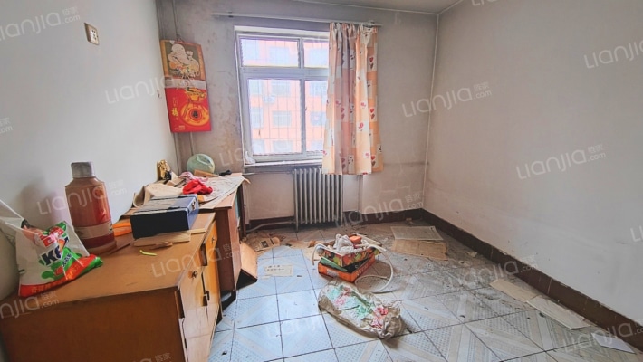 县府小区 2室1厅 南 北-卧室B