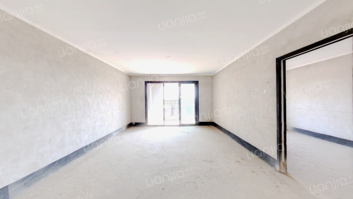 兴进漓江郡府银桂府二手房实景图