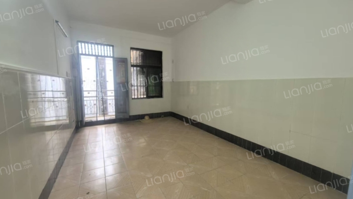 白坡里二手房实景图