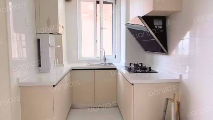 联合小区一号院，精装全南两居，拎包入住-厨房
