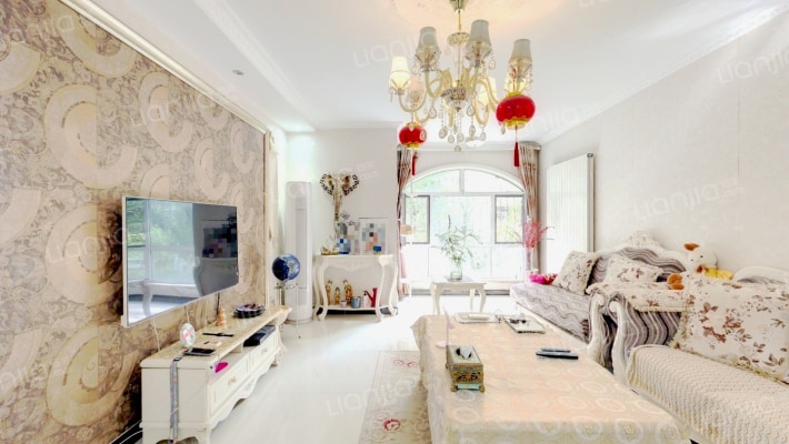 顶秀美泉小镇C区二手房实景图