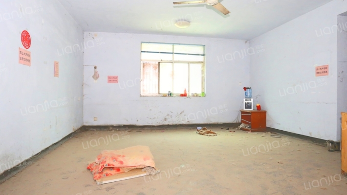 信用社家属院二手房实景图