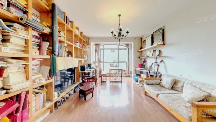 威毕欧溪谷二手房实景图