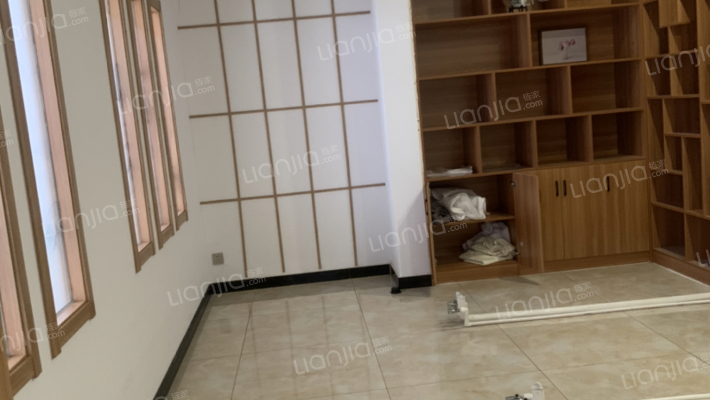 中汇·蓝天花园二手房实景图
