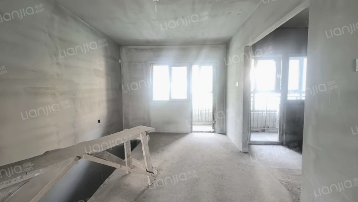 御景园 下跃 南北通透 大两居 下午采光好-餐厅