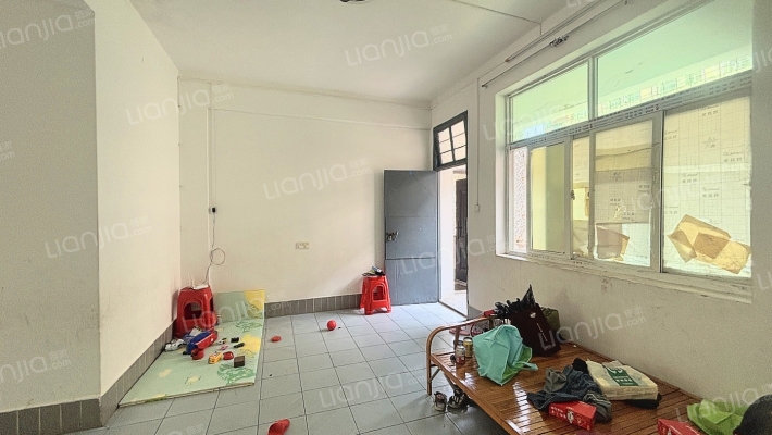 邮政管理局宿舍区二手房实景图