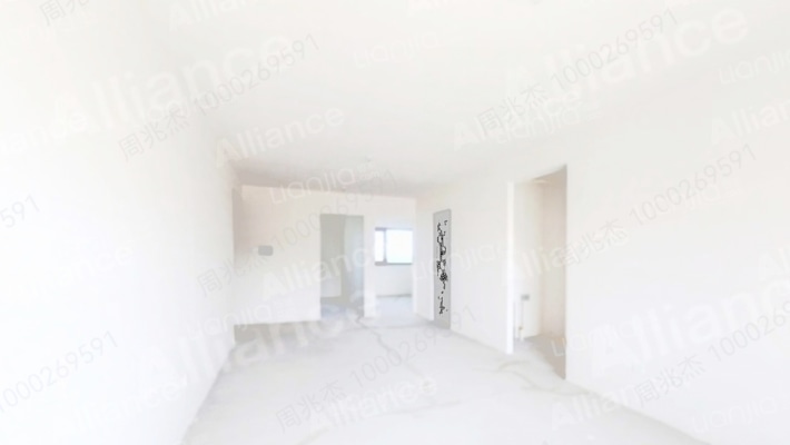 码头商圈，大社区，环境好，南北通透三居出售-客厅