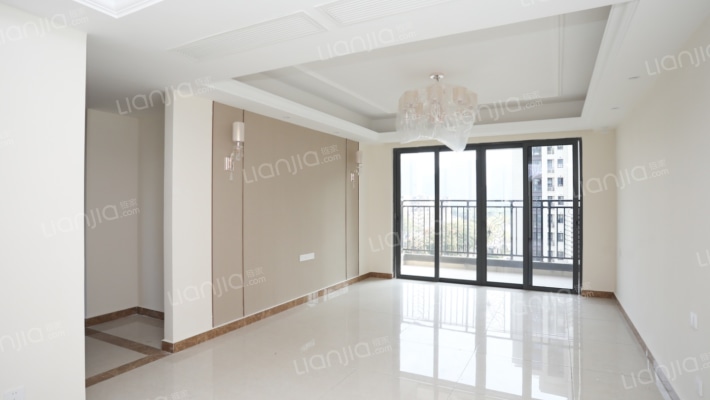 恒大铂珺花园三区二手房实景图