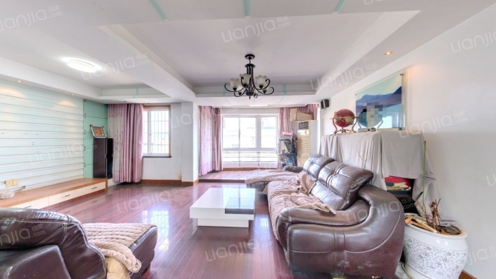 四季华庭二手房实景图