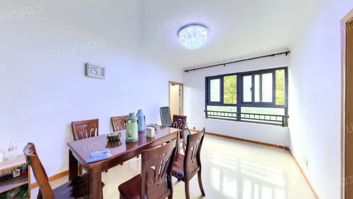 秀岸花园二区二手房实景图