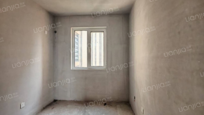 三利中和城采光好，位置好，门口838车站，小区环境好-卧室C