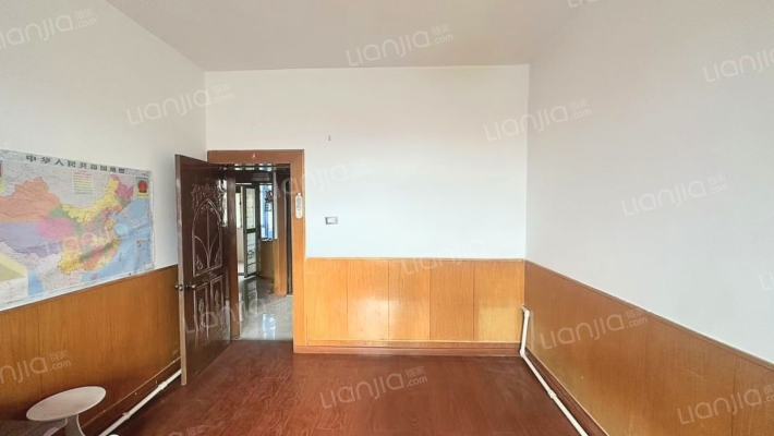 路桥公司家属楼二手房实景图