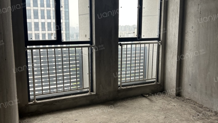 中商广场二手房实景图