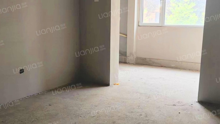 幸福嘉园  业主诚意出售  价格可以商量-卧室D