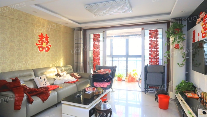 威尼斯现代广场二手房实景图