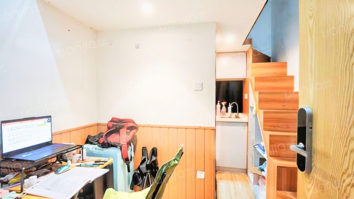 海珠花园窝趣公寓二手房实景图