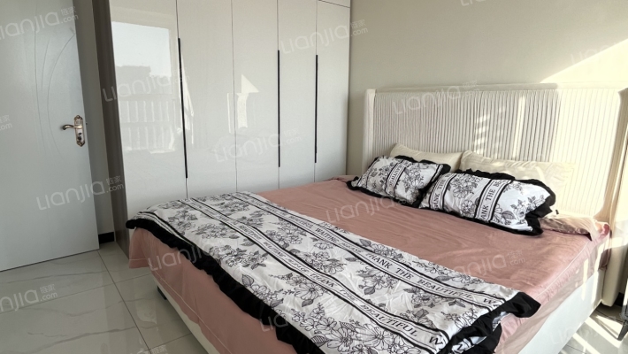 金域中央 2室2厅 南-卧室B