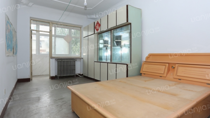 标准件家属楼二手房实景图