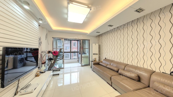 名人国际北区二手房实景图