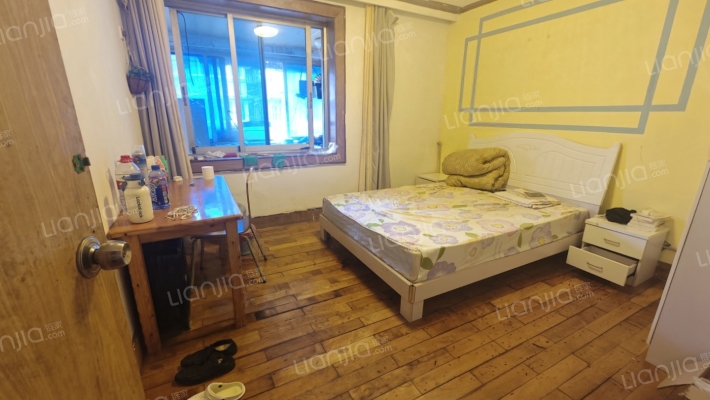 水碾河南三街18号二手房实景图