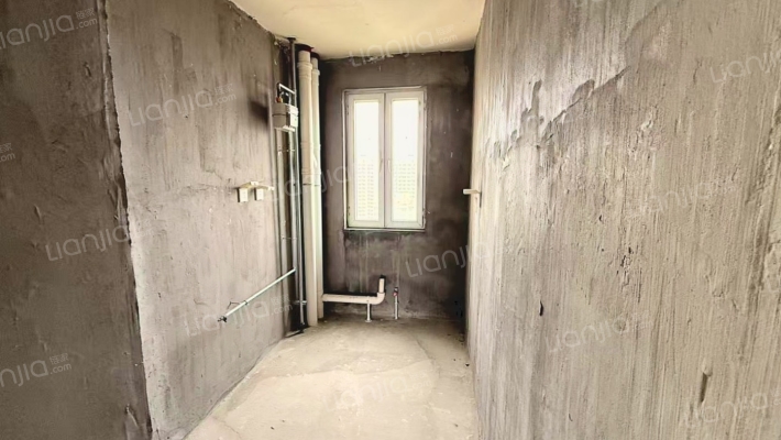 新晋大户型三室，视野采光好，环境优美-厨房