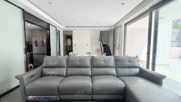 神州半岛铂悦湾二手房实景图