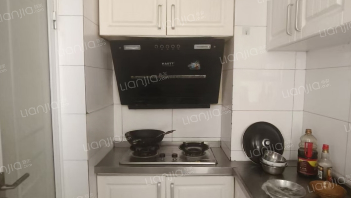 精装修房屋，配套齐全，交通方便，适合通勤-厨房