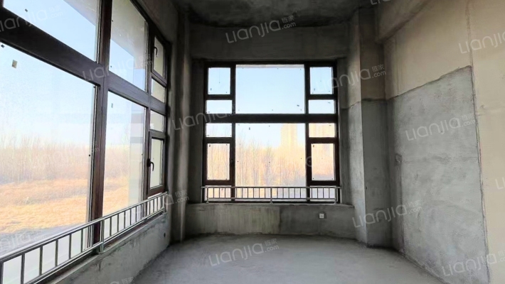 高铁东站附近，总价低，物业好，小区整体干净卫生-卧室