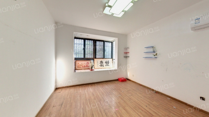 上铁银欣花园二手房实景图