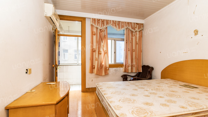 印刷厂住宅楼二手房实景图