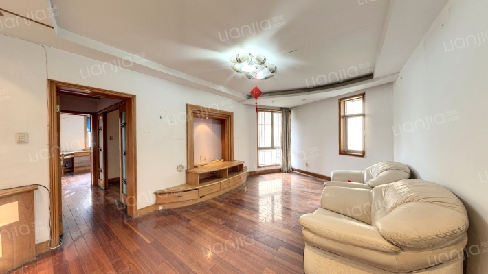 滨江新苑二手房实景图