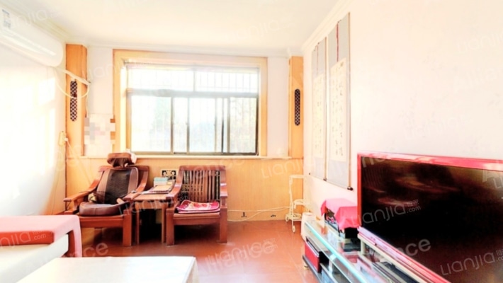 开发区文化广场繁华地段地理位置珍贵，税务局小区住户-阳台