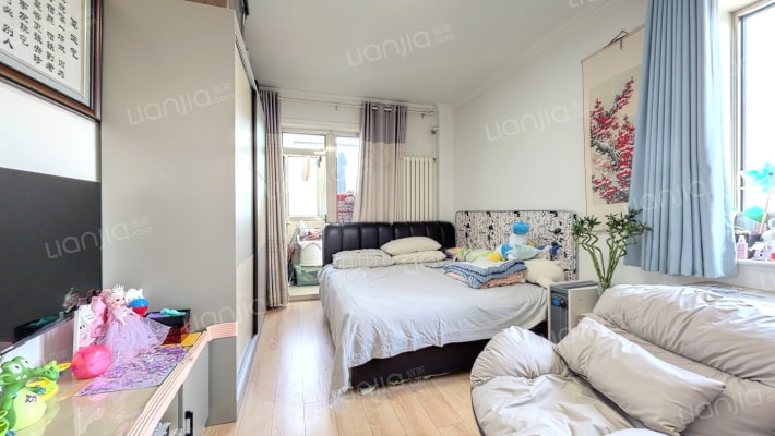 新源西里东街二手房实景图