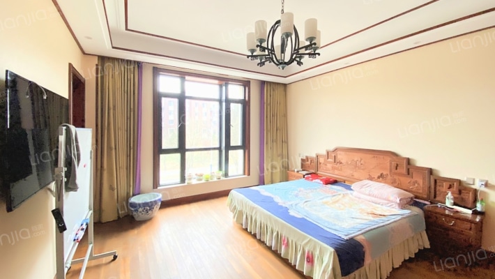 万科红郡南区二手房实景图