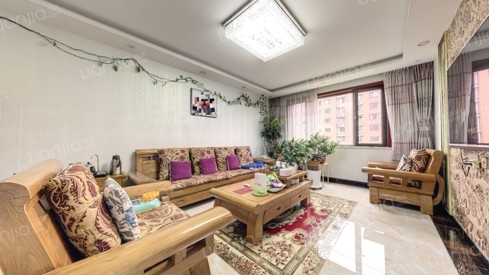 中加荣园北区二手房实景图