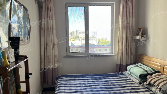 出门就是菜市场，距离二康500米，采光充足，视野好-卧室A