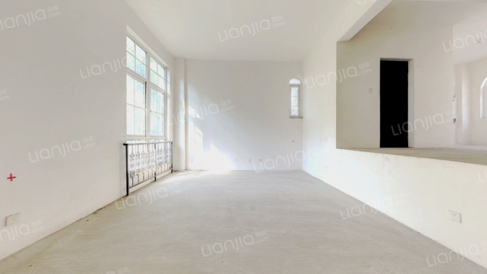 蓝山溪谷二手房实景图